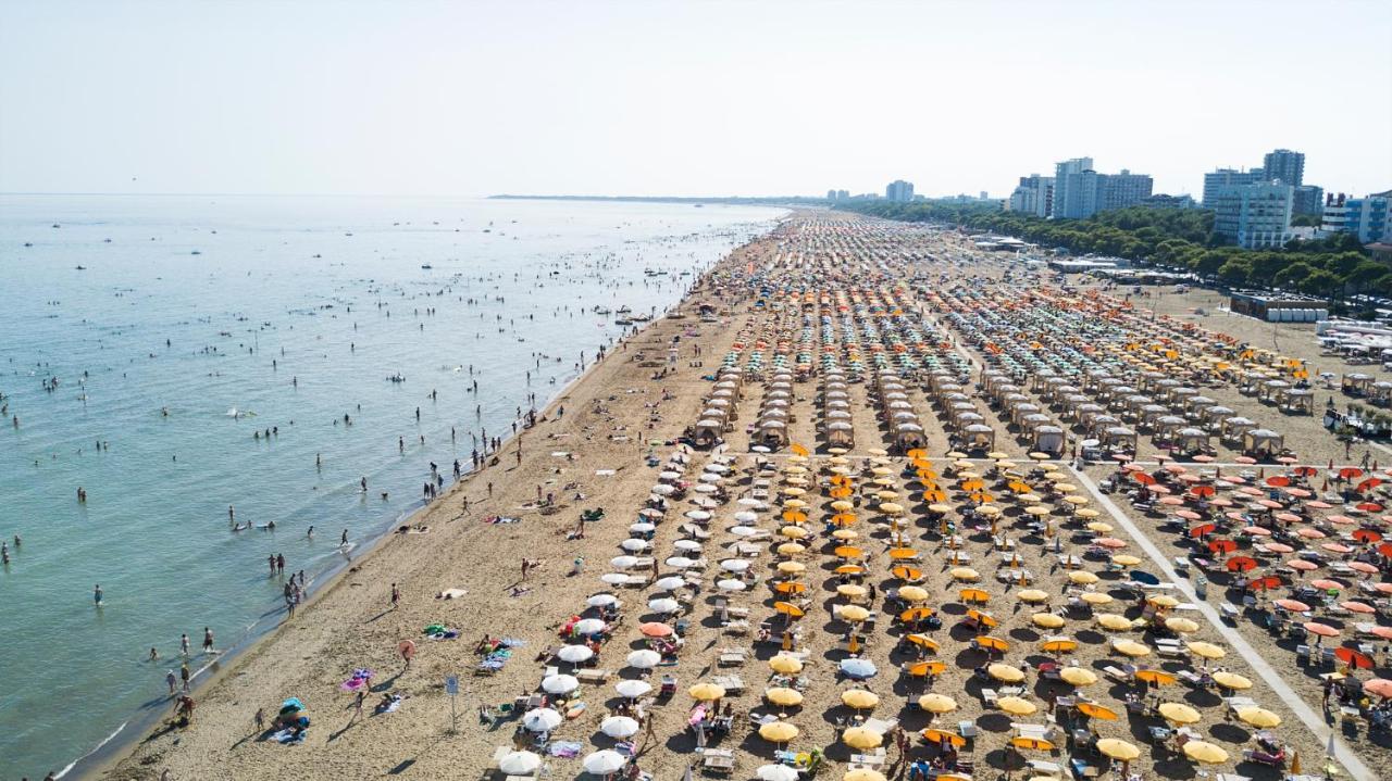 Appartamenti Fungo Lignano Sabbiadoro Dış mekan fotoğraf